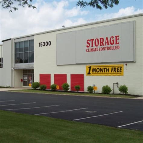 1800 self storage oak park mi|Self Storage Oak Park, MI 